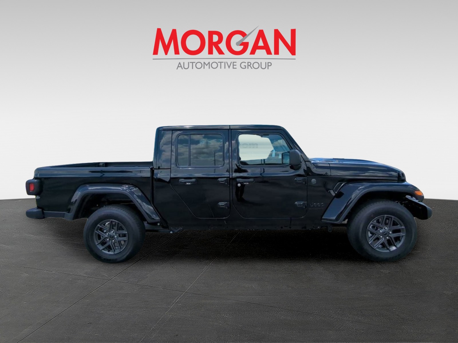 2025 Jeep Gladiator - Photo 8