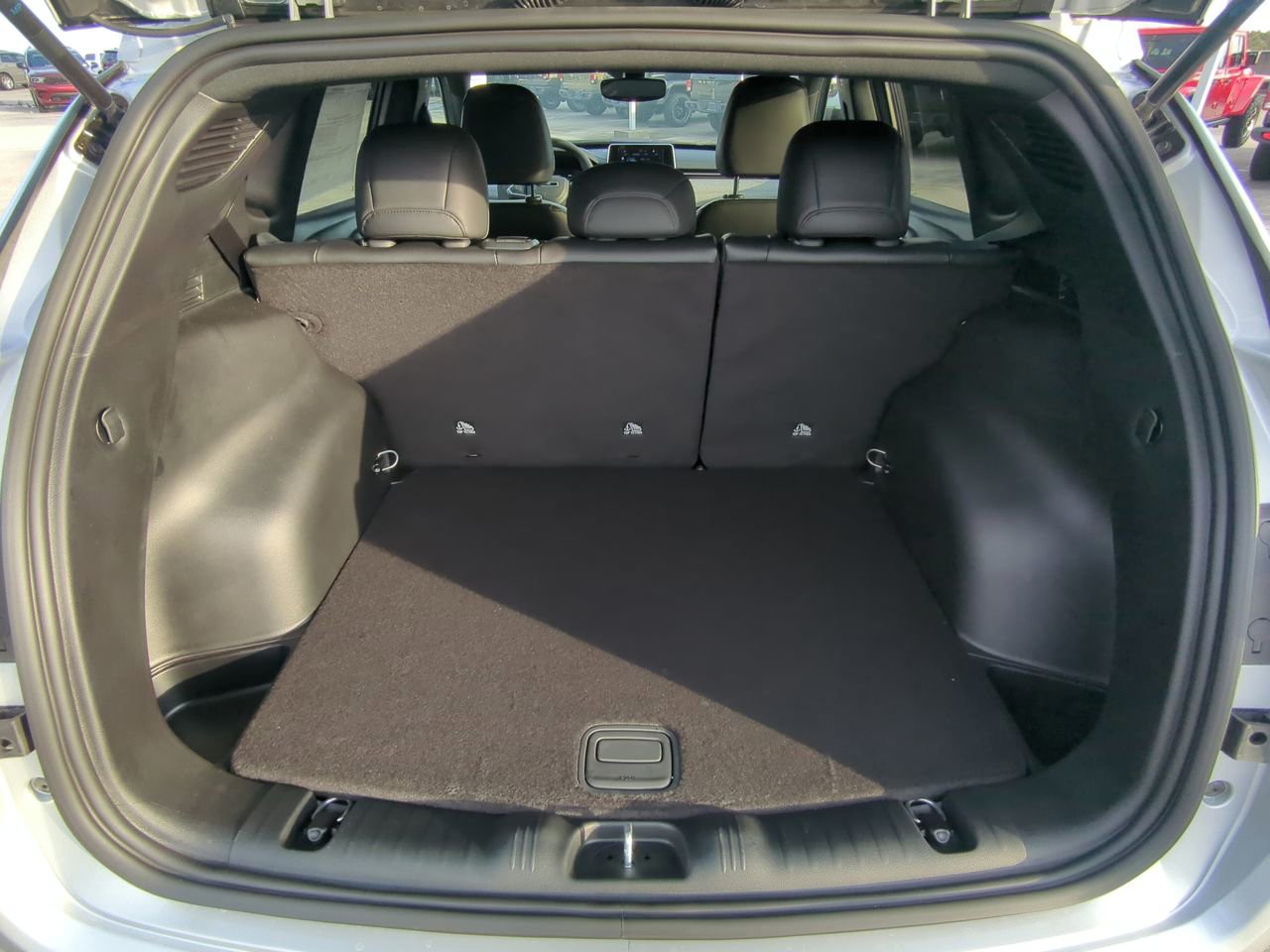 2026 Jeep Compass - Photo 14