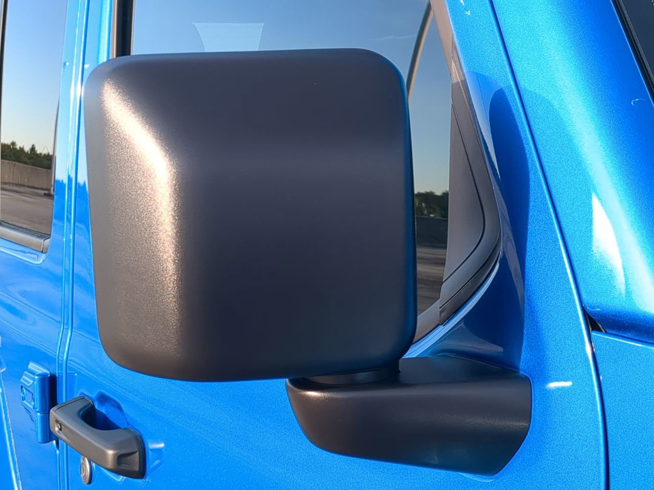 2026 Jeep Wrangler - Photo 12