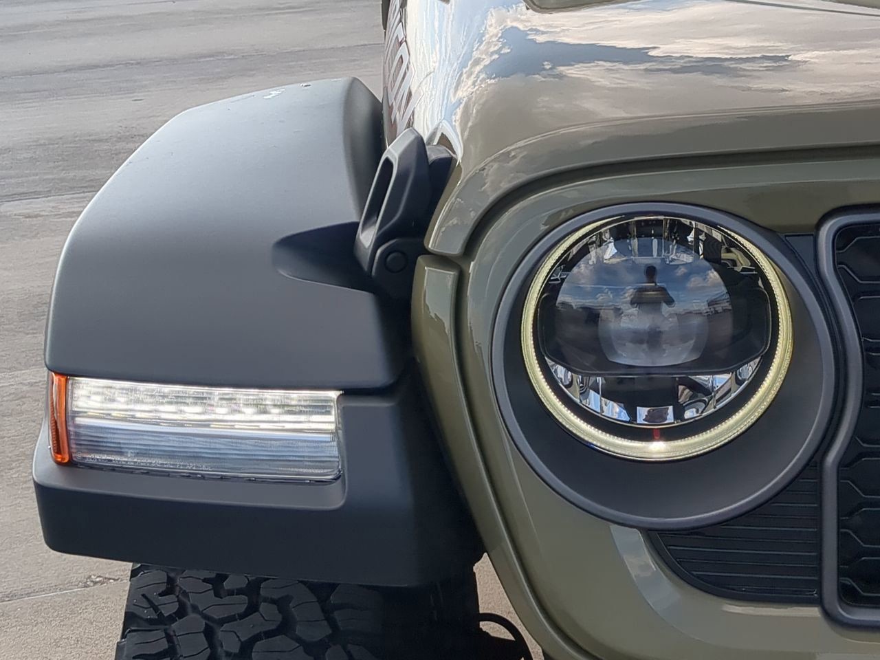 2026 Jeep Wrangler - Photo 10