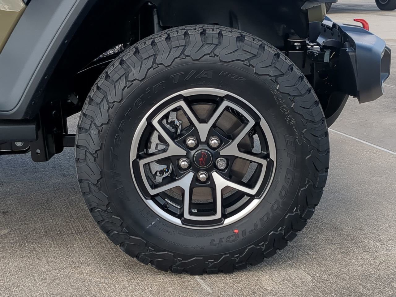 2026 Jeep Wrangler - Photo 11