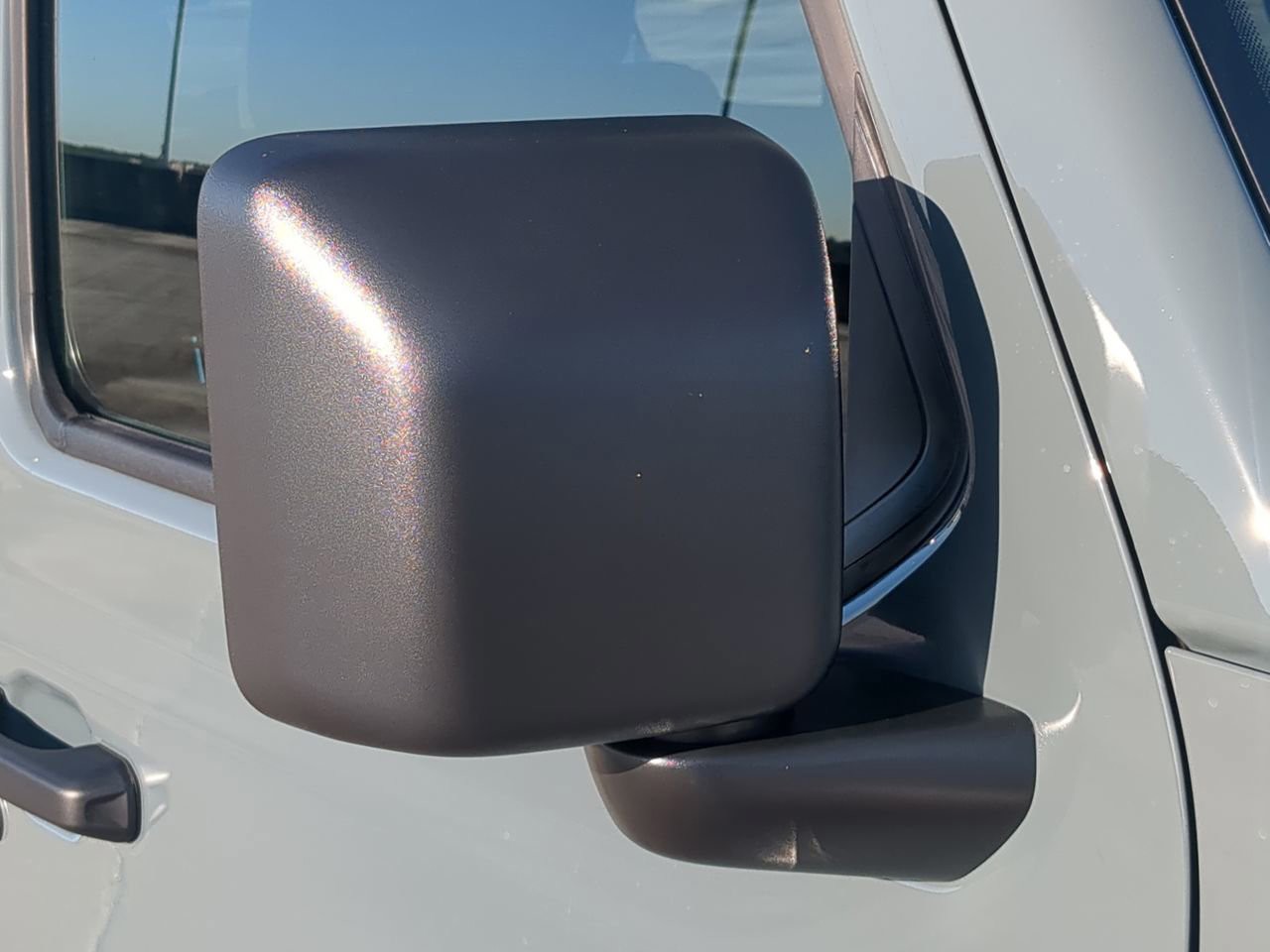 2026 Jeep Wrangler - Photo 12