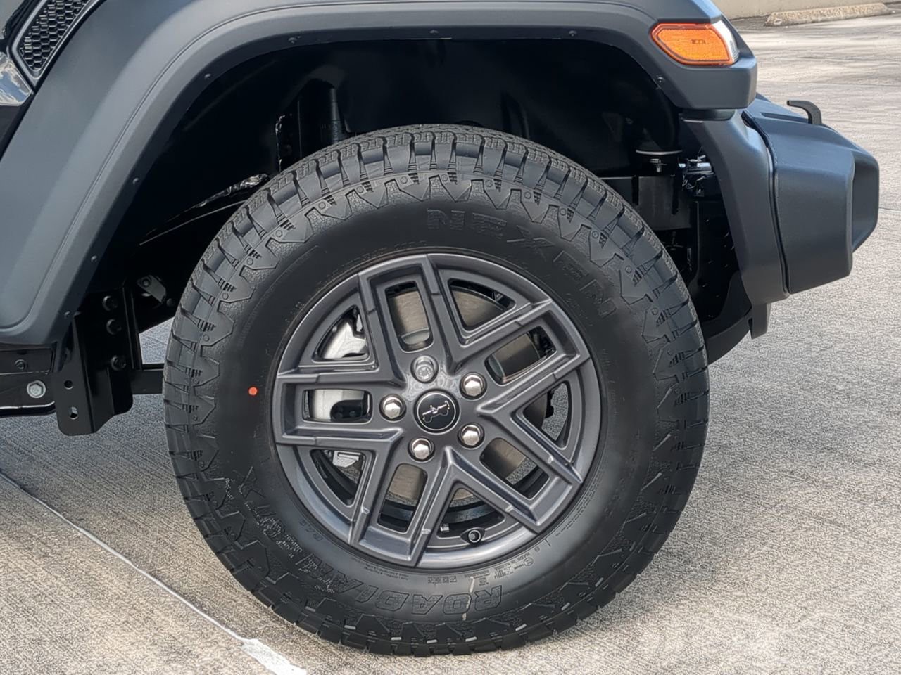 2026 Jeep Wrangler - Photo 11