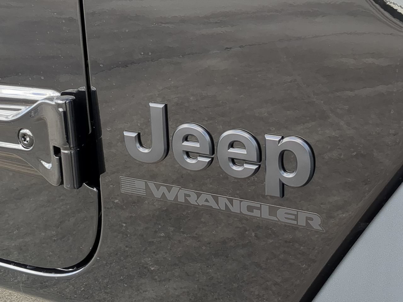 2026 Jeep Wrangler - Photo 13