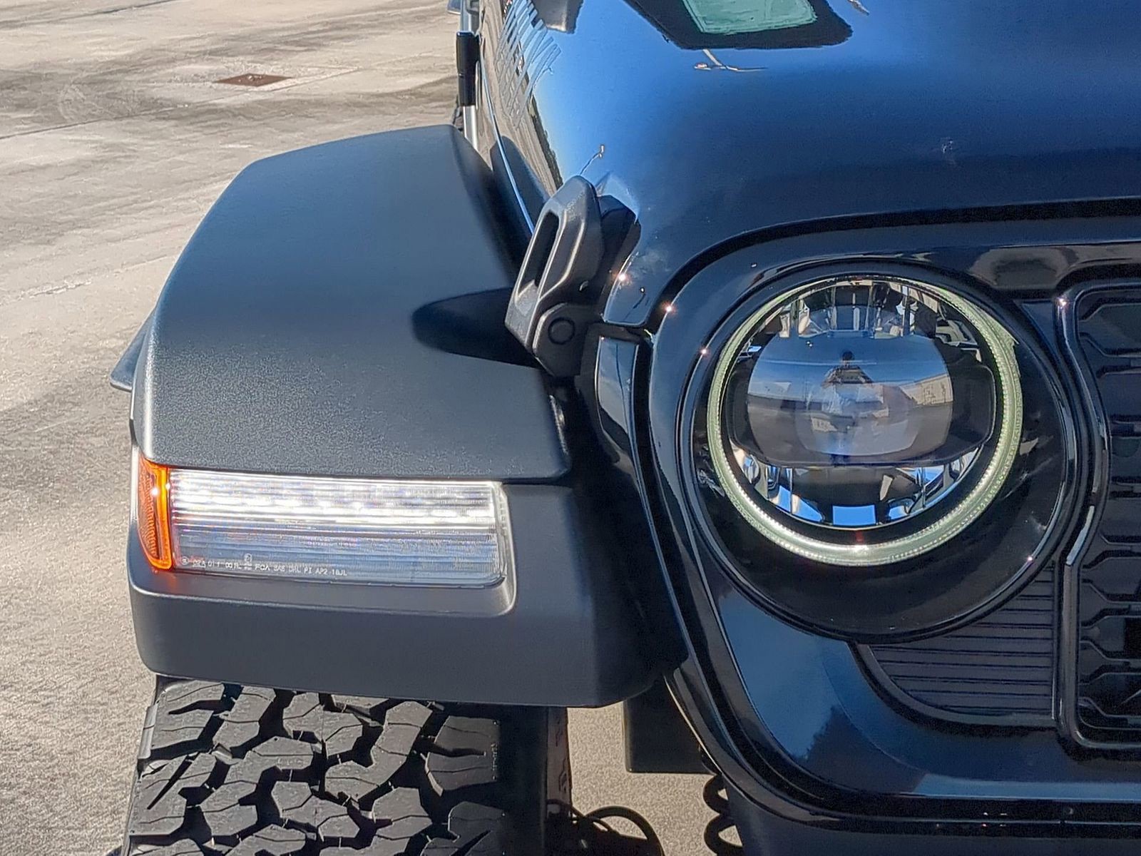 2026 Jeep Wrangler - Photo 10