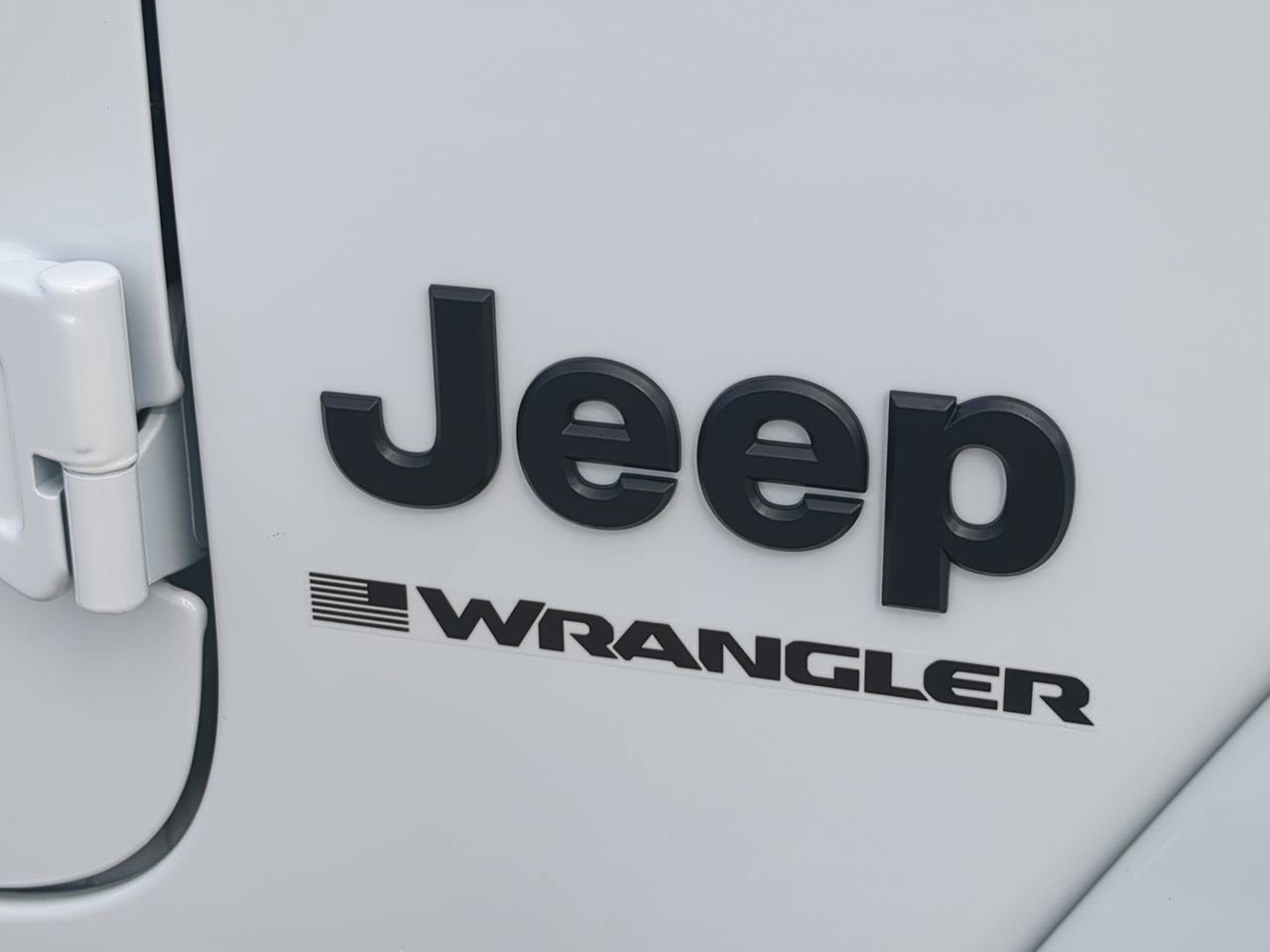 2026 Jeep Wrangler - Photo 13