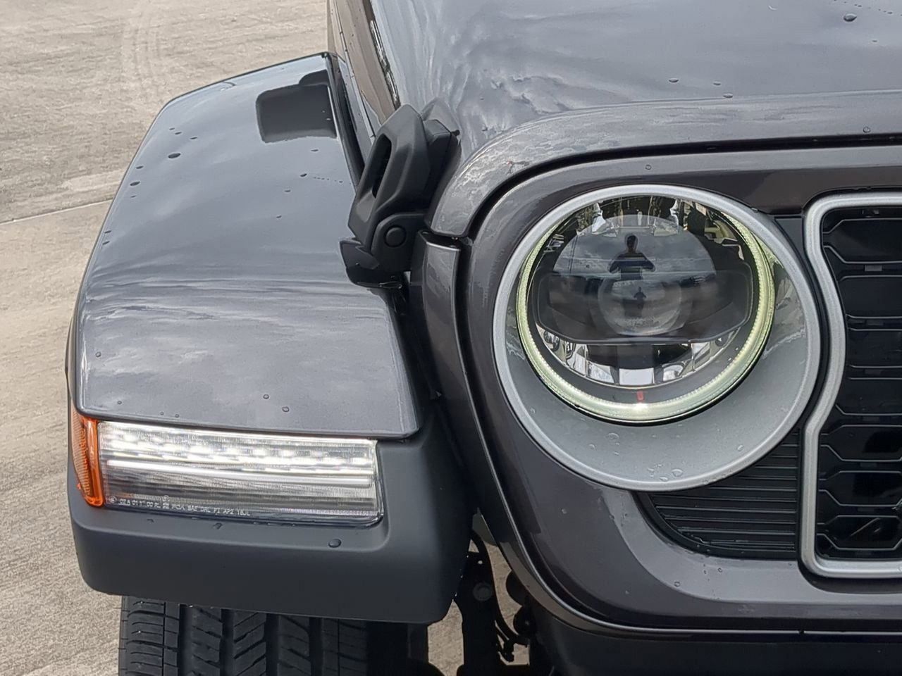 2026 Jeep Wrangler - Photo 10