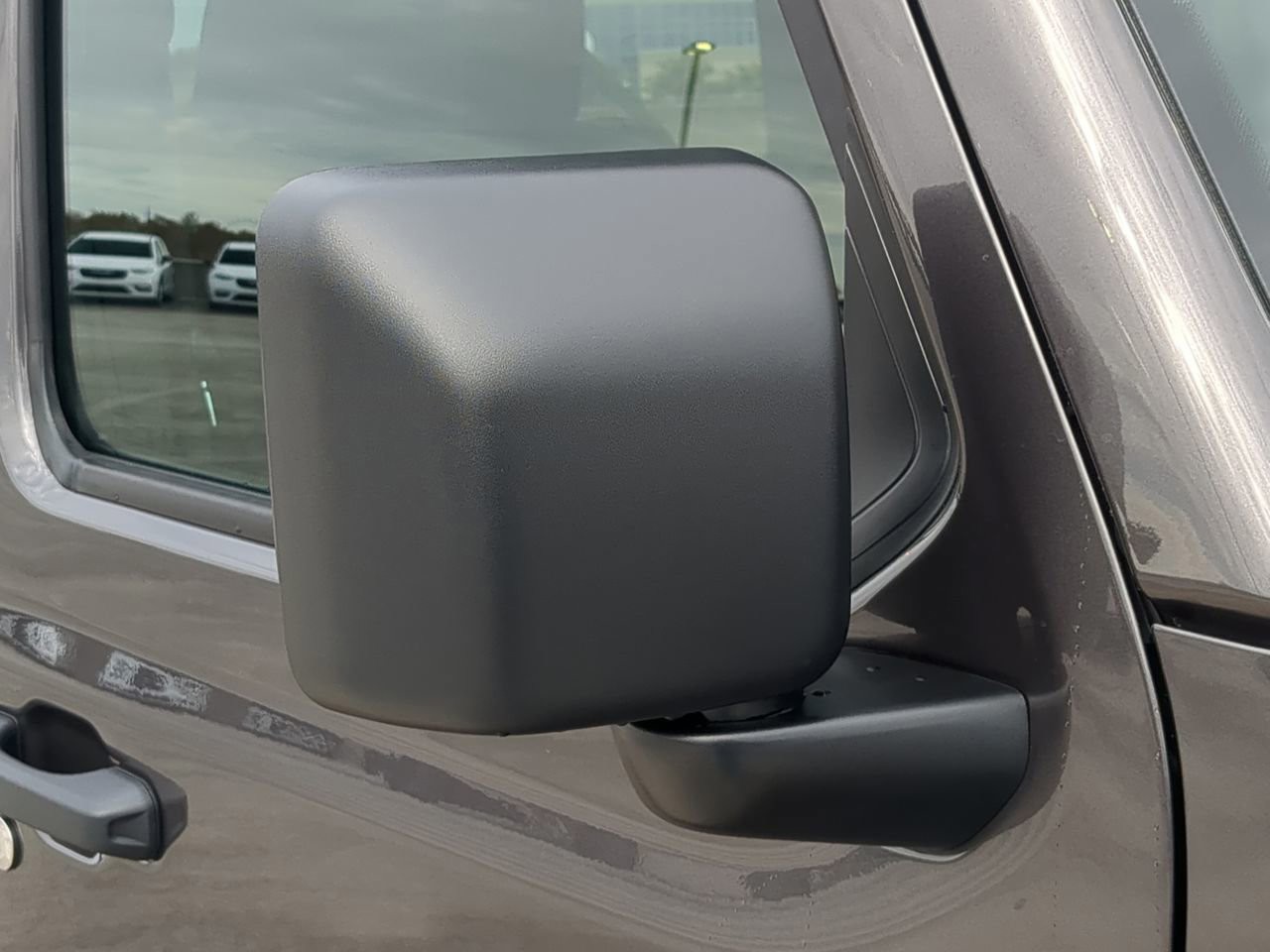 2026 Jeep Wrangler - Photo 12