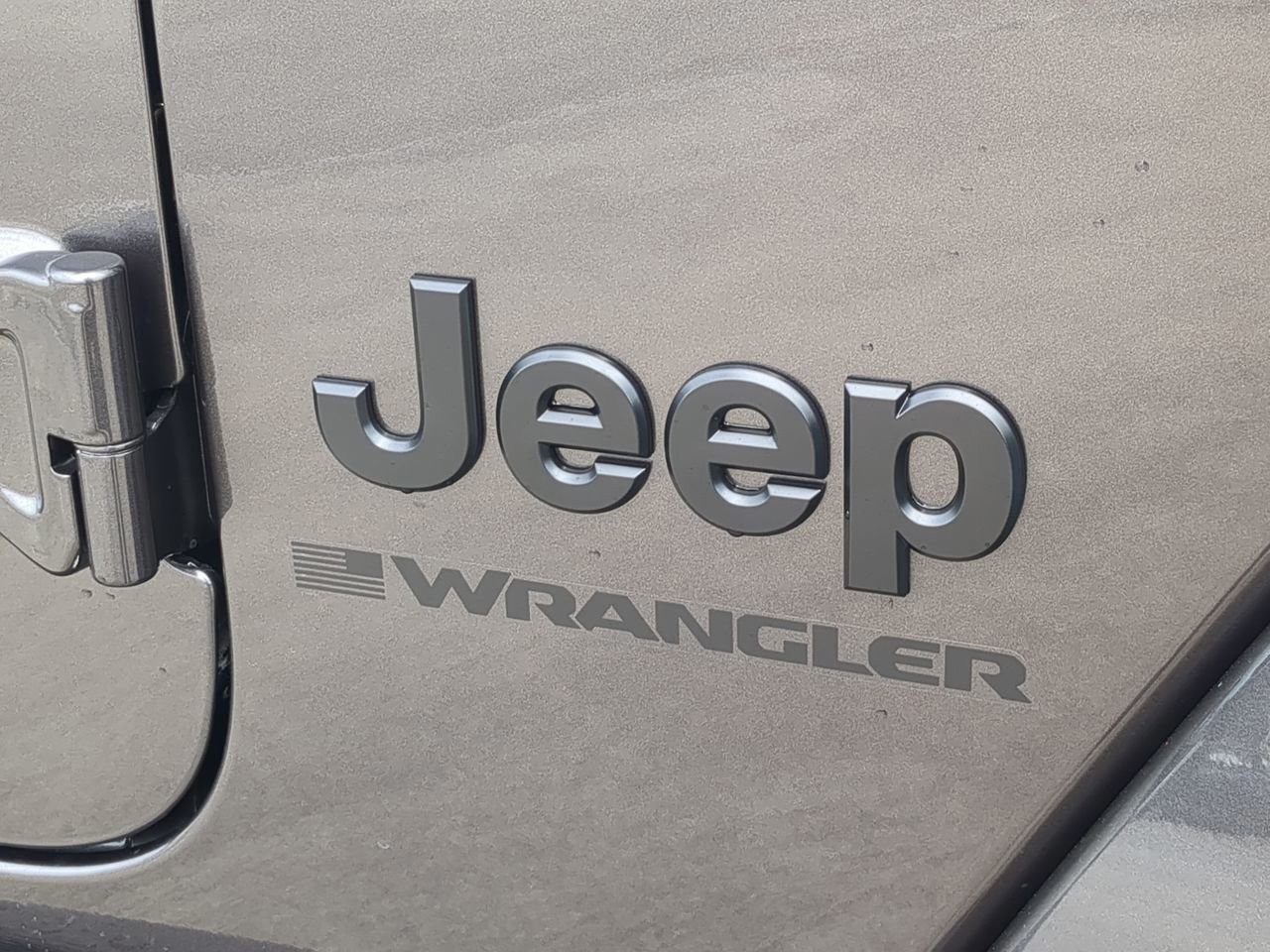 2026 Jeep Wrangler - Photo 13