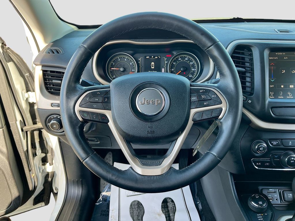 2015 Jeep Cherokee - Photo 11
