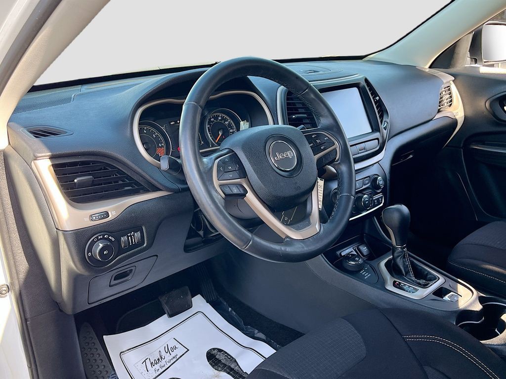2015 Jeep Cherokee - Photo 9
