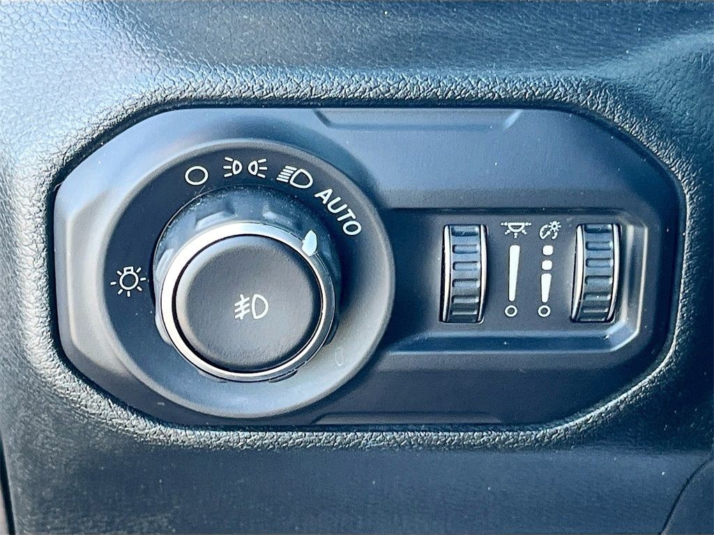2018 Jeep Wrangler - Photo 10