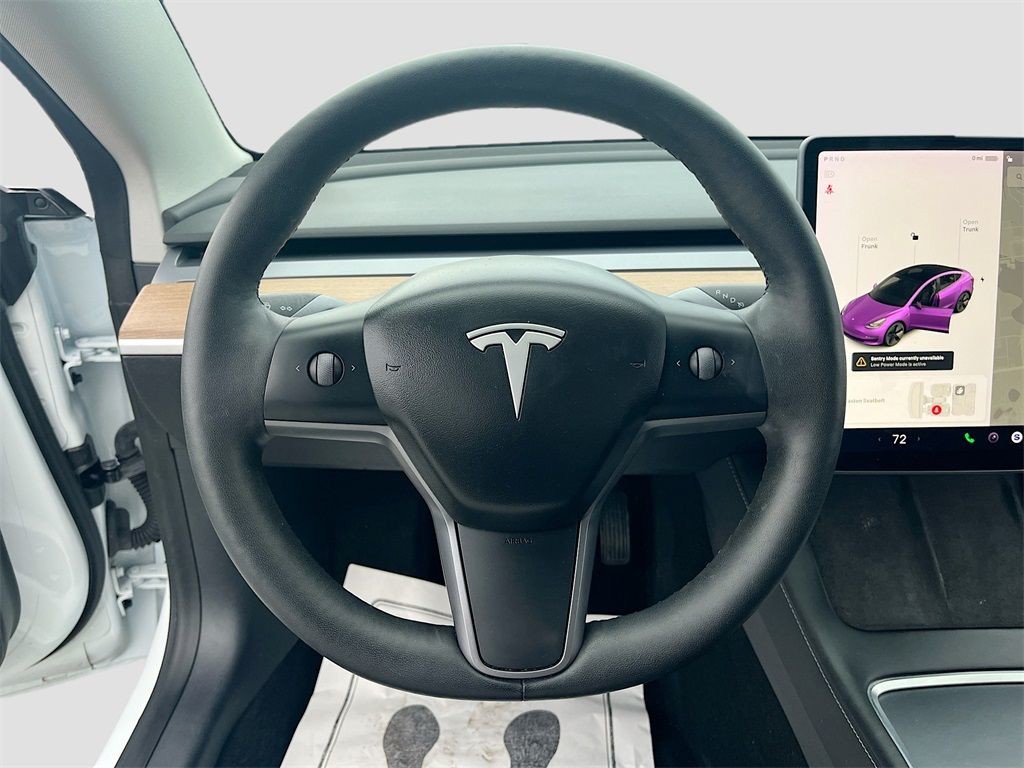 2021 Tesla Model 3 - Photo 10