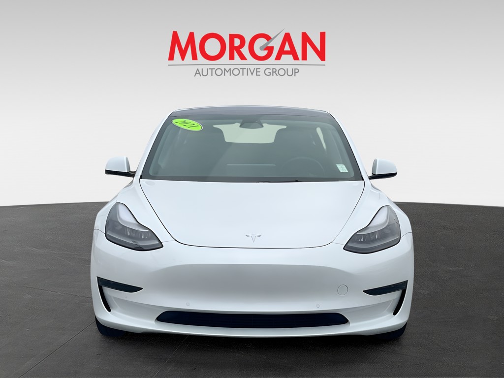 2021 Tesla Model 3 - Photo 2