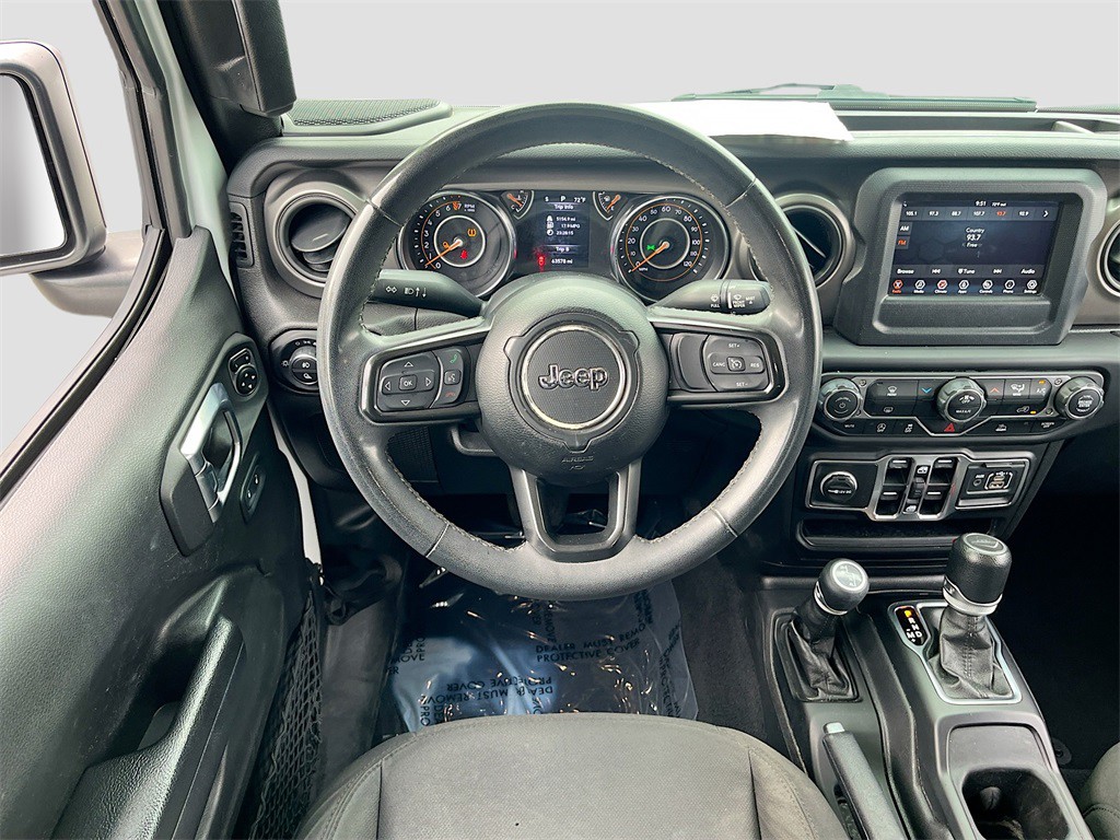 2023 Jeep Gladiator - Photo 19