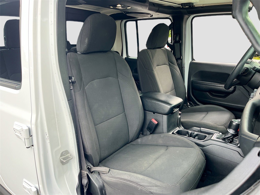 2023 Jeep Gladiator - Photo 24