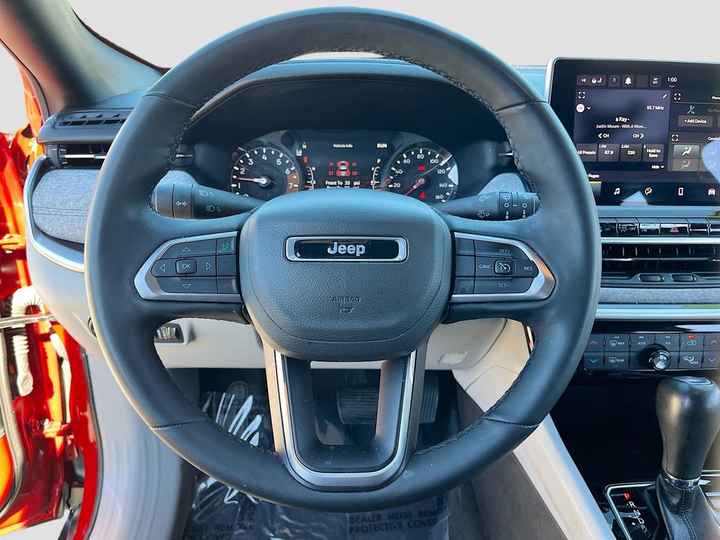 2023 Jeep Compass - Photo 11