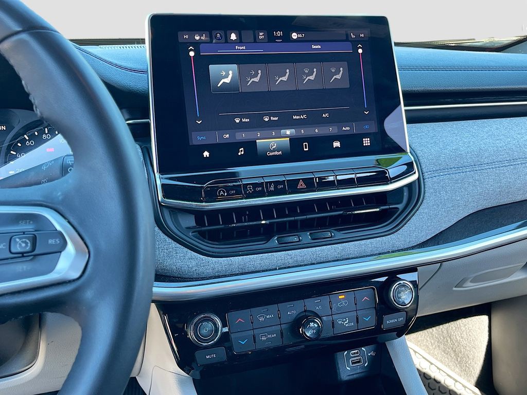 2023 Jeep Compass - Photo 15