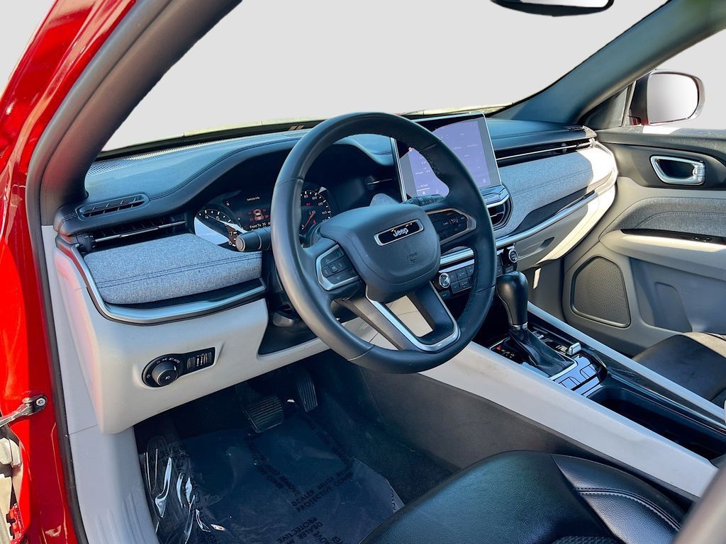 2023 Jeep Compass - Photo 9