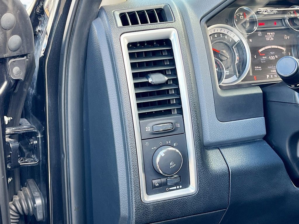 2017 Ram 1500 - Photo 9
