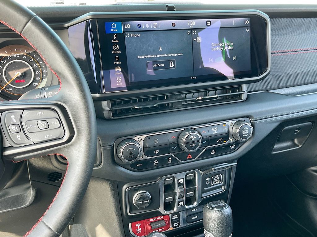 2024 Jeep Wrangler - Photo 14