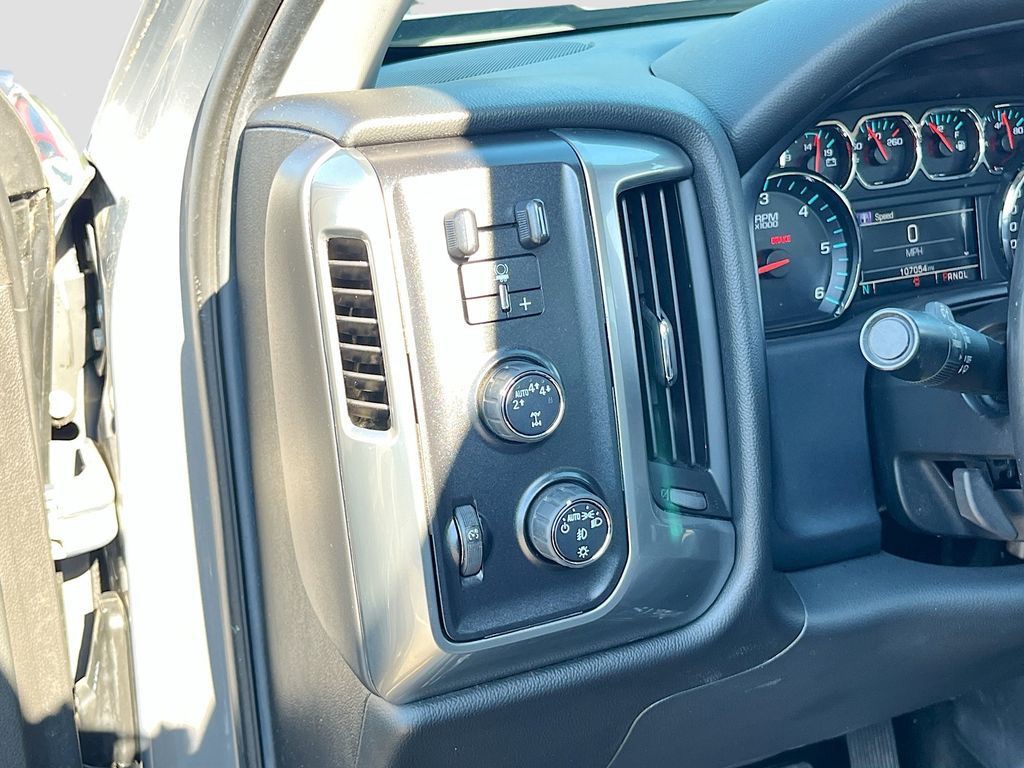 2017 Chevrolet Silverado 1500 - Photo 10