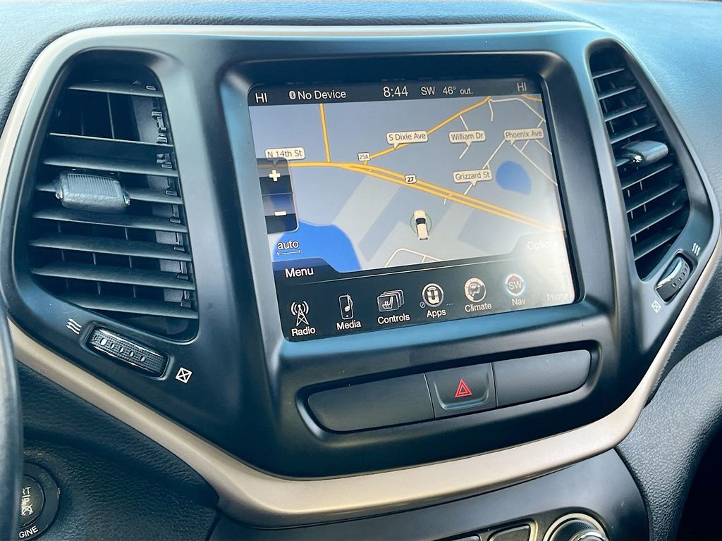 2016 Jeep Cherokee - Photo 13