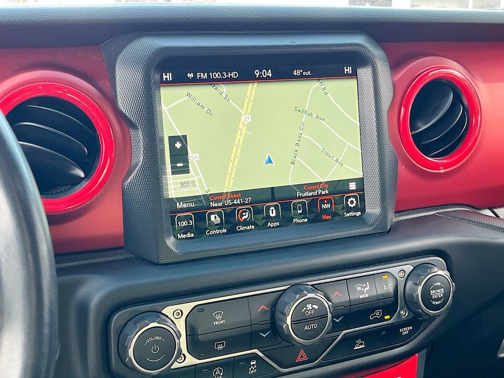 2021 Jeep Wrangler - Photo 13