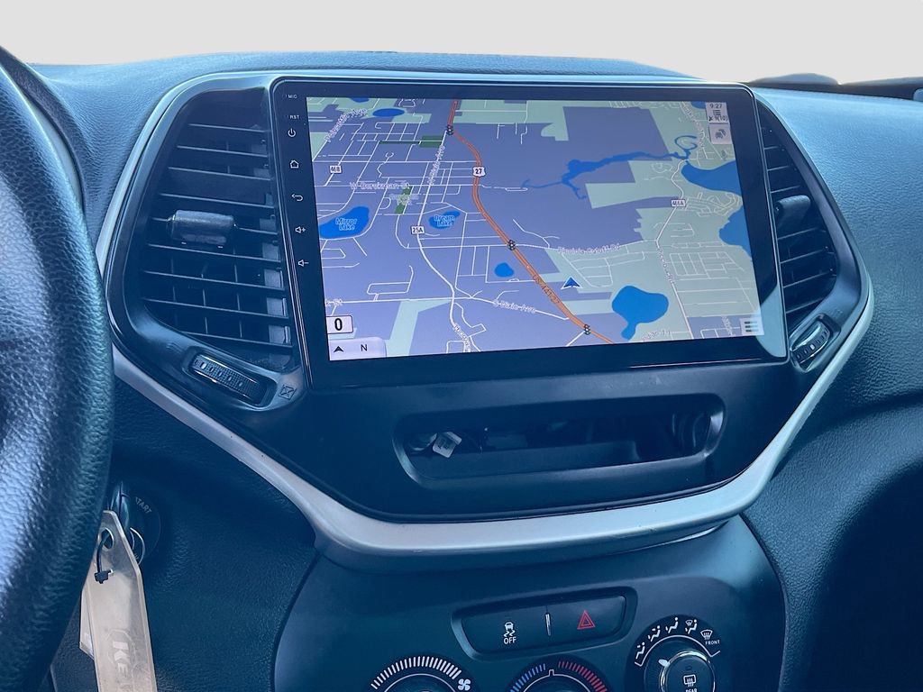2016 Jeep Cherokee - Photo 13