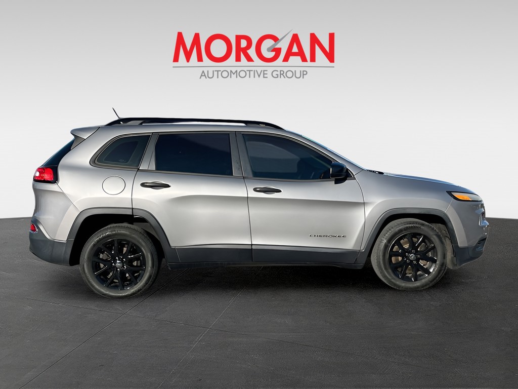 2016 Jeep Cherokee - Photo 8