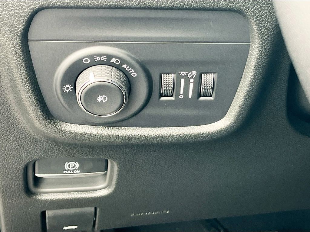 2025 Jeep Grand Cherokee - Photo 10