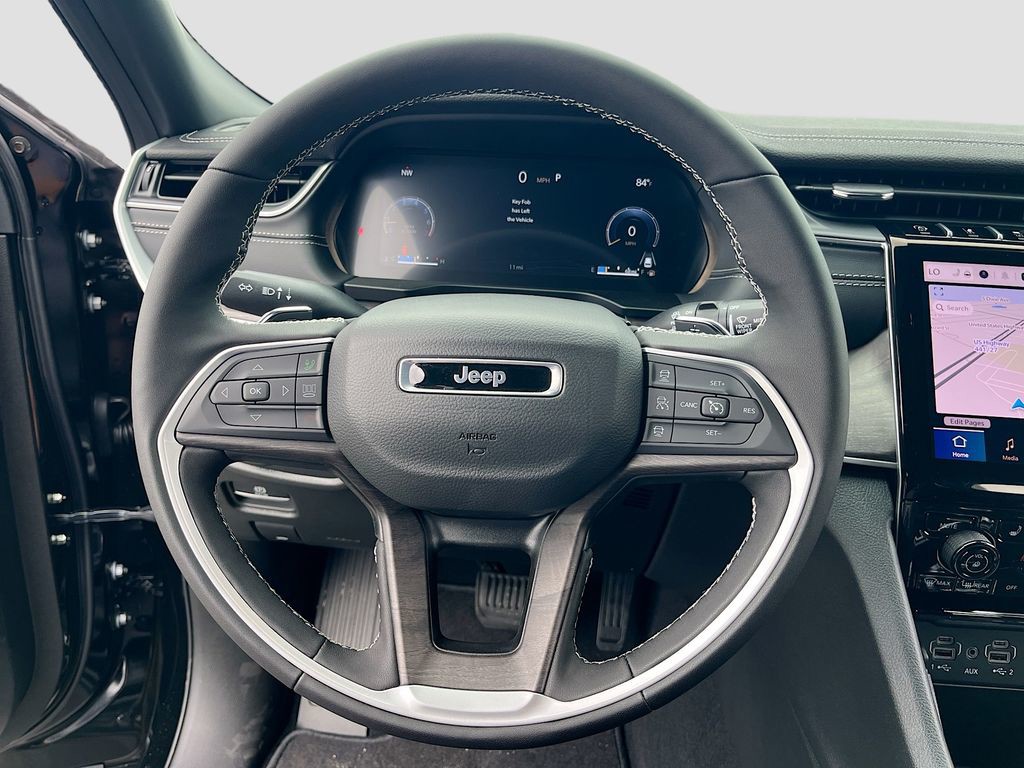 2025 Jeep Grand Cherokee - Photo 11