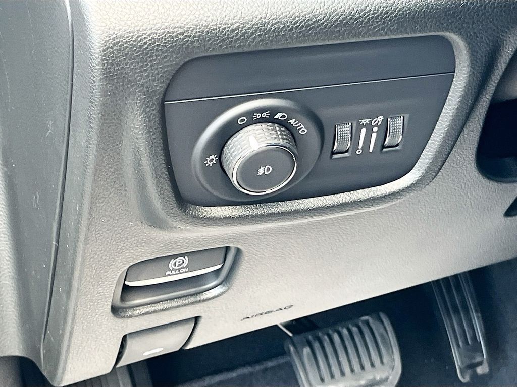 2025 Jeep Grand Cherokee L - Photo 10