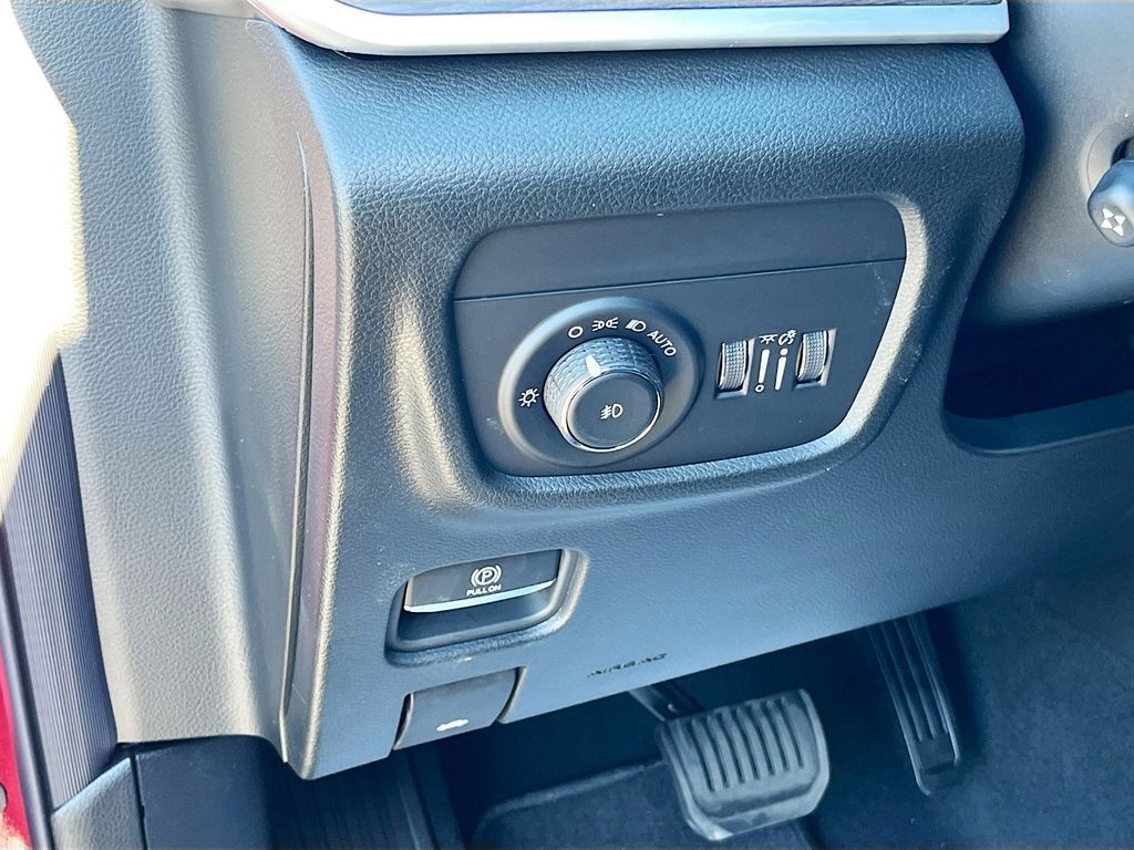 2025 Jeep Grand Cherokee - Photo 10