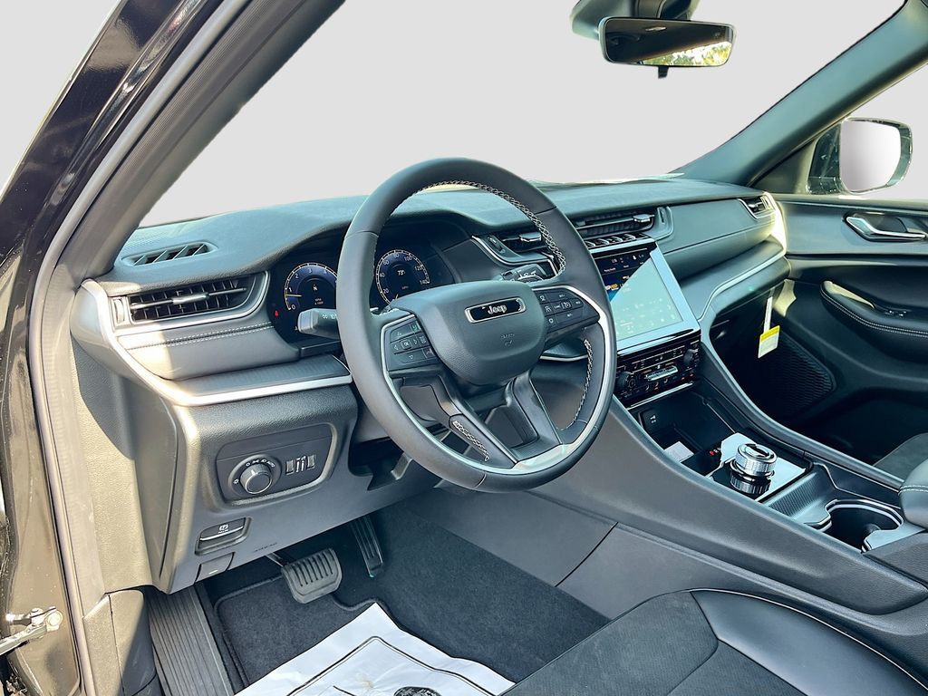 2025 Jeep Grand Cherokee L - Photo 9
