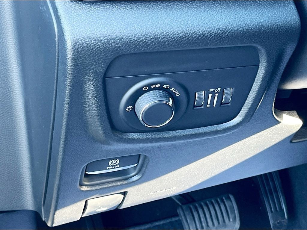 2025 Jeep Grand Cherokee - Photo 10