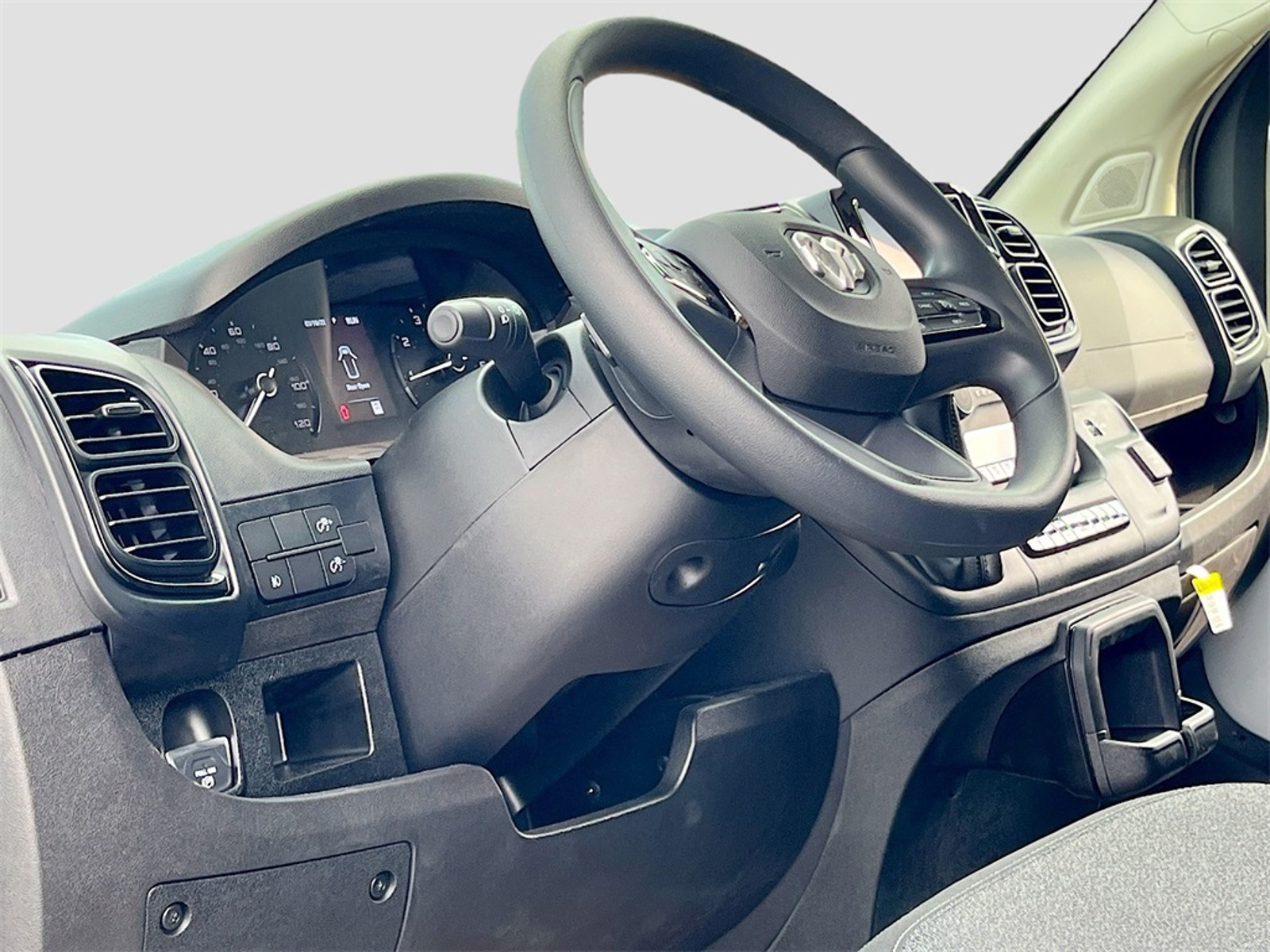 2025 Ram ProMaster 1500 - Photo 9
