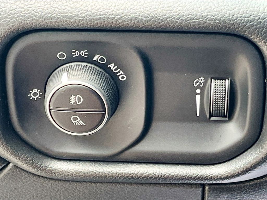 2025 Ram 2500 - Photo 10