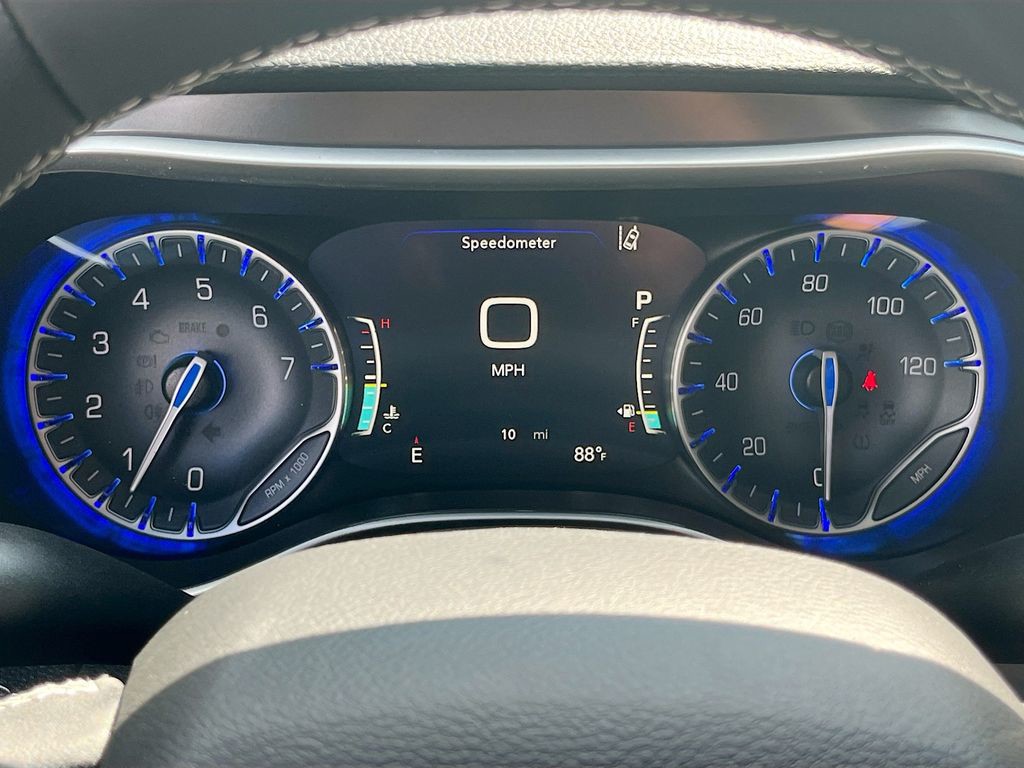 2026 Chrysler Pacifica - Photo 12
