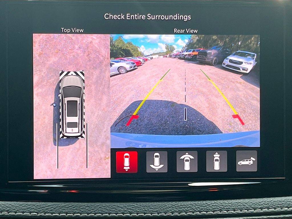 2026 Chrysler Pacifica - Photo 13