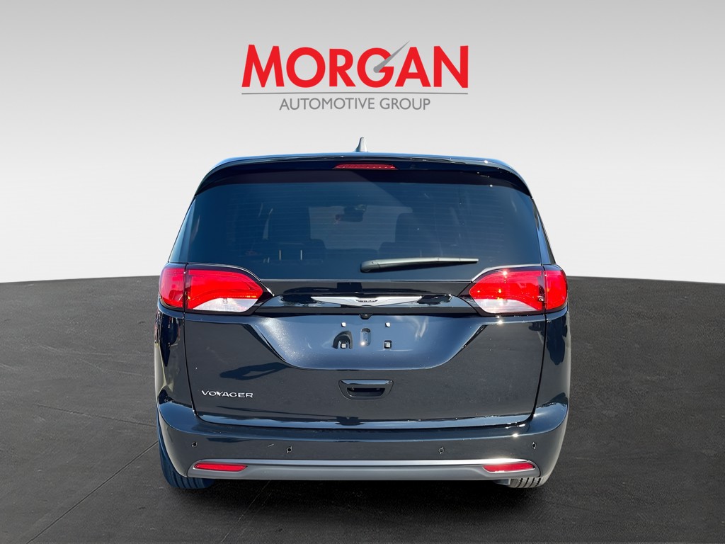 2026 Chrysler Voyager - Photo 6
