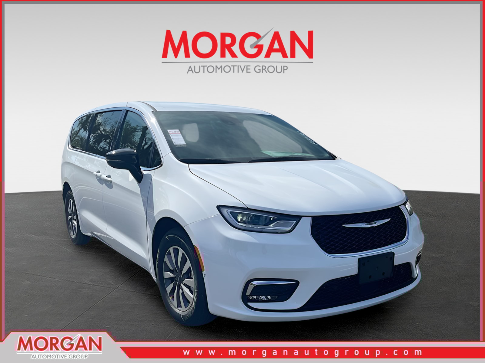 2025 Chrysler Pacifica PHEV Select's photo