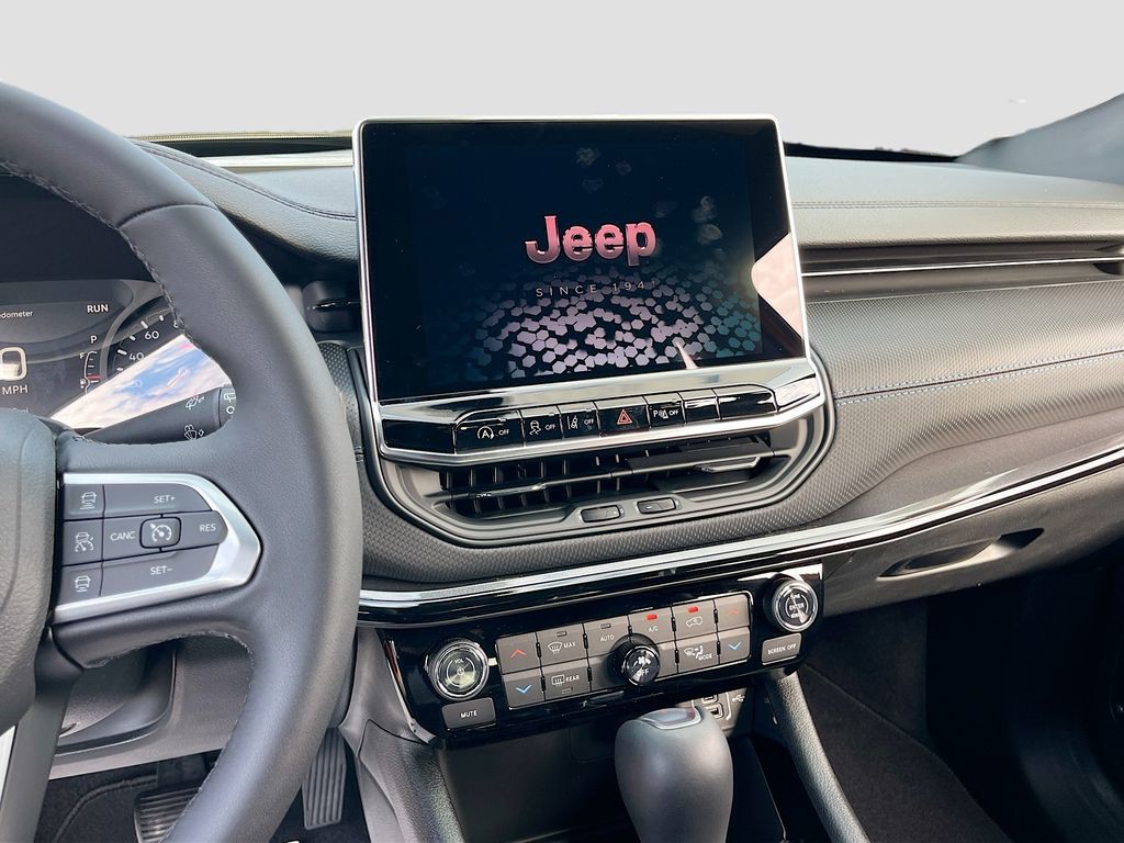 2026 Jeep Compass - Photo 14