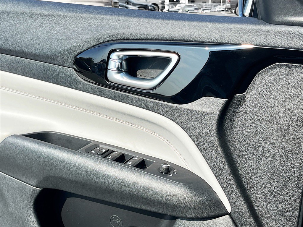 2026 Jeep Compass - Photo 18