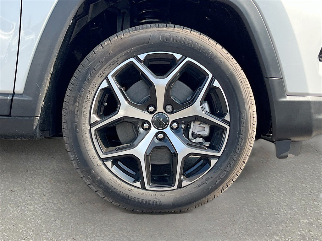2026 Jeep Compass - Photo 30
