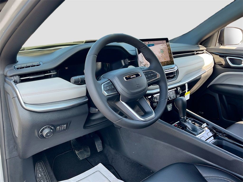 2026 Jeep Compass - Photo 9
