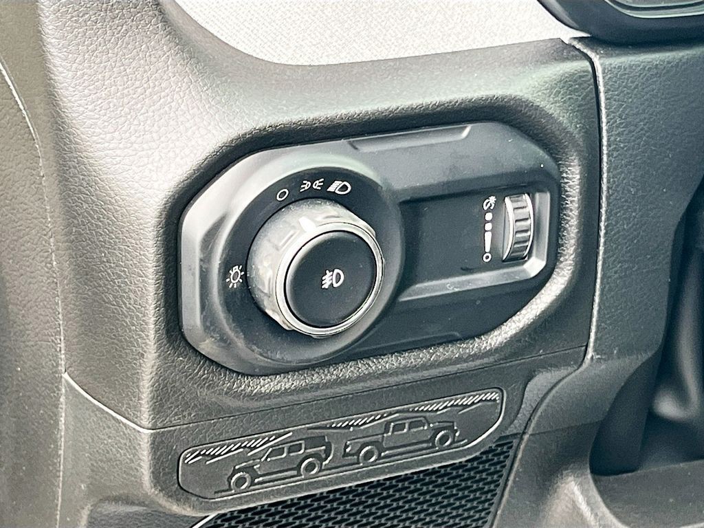 2026 Jeep Wrangler - Photo 10