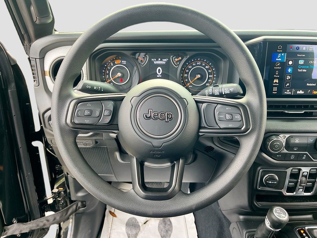 2026 Jeep Wrangler - Photo 11