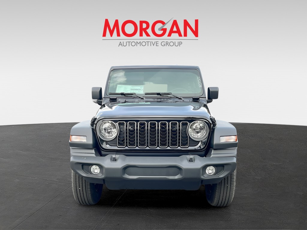 2026 Jeep Wrangler - Photo 3