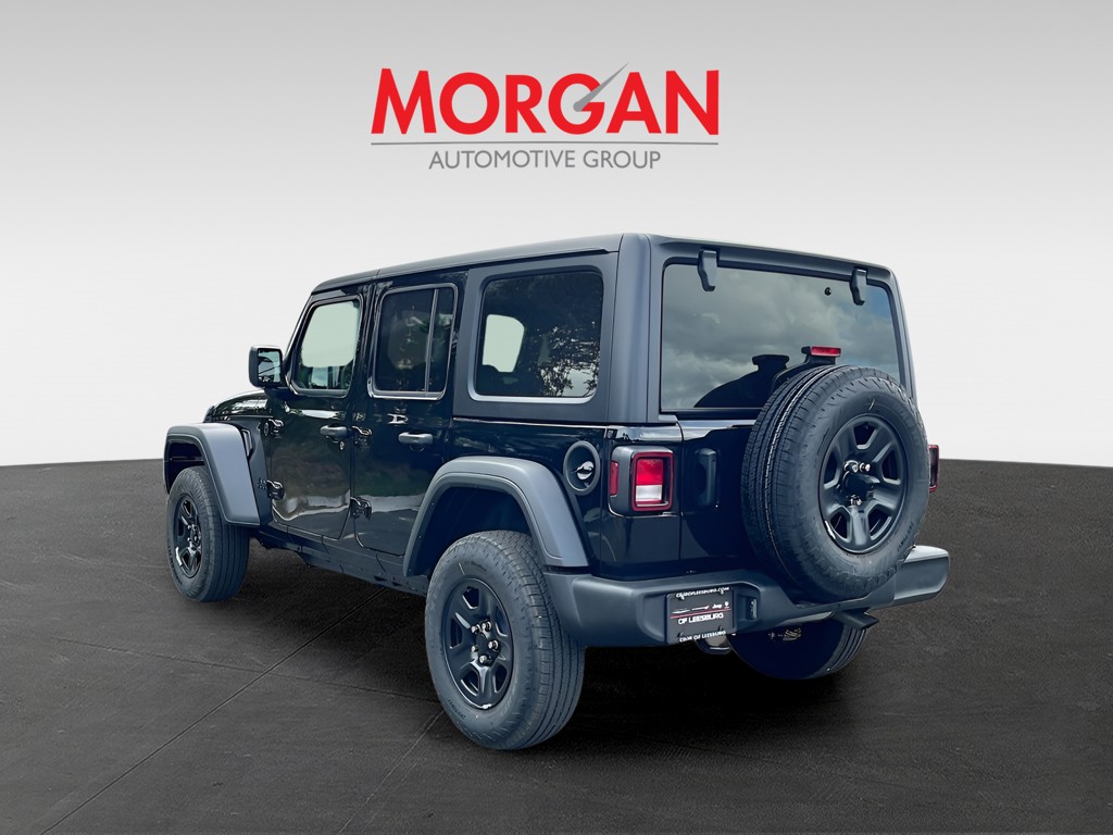 2026 Jeep Wrangler - Photo 4